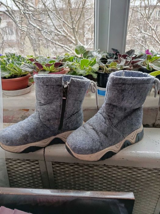 Взуття жіноче зима