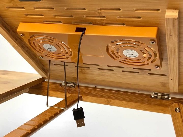 Cтолик для ноутбука 17" UFT T26 NEW з активним охолодженням