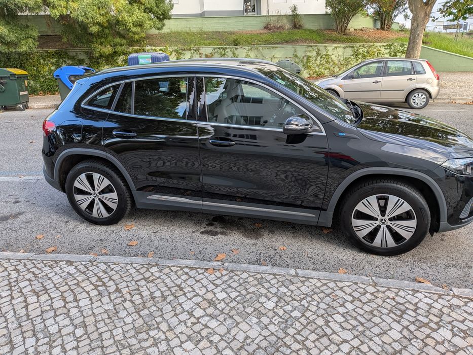 Mercedes EQA 250 - 75.000kms - 5 anos garantia Mercedes - Young Star