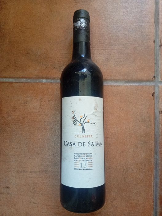 Vinhos antigos de várias regiões e castas