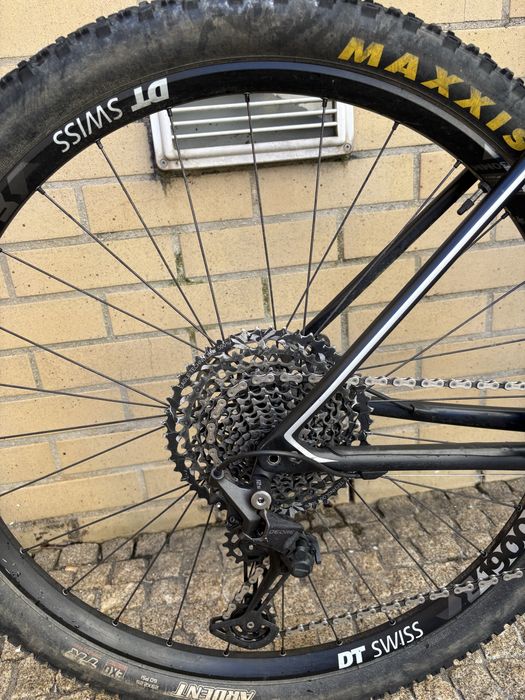 Bicicleta specialized epic tamanho M