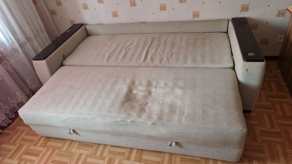 Диван безкоштовно