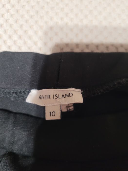 Czarne legginsy River Island