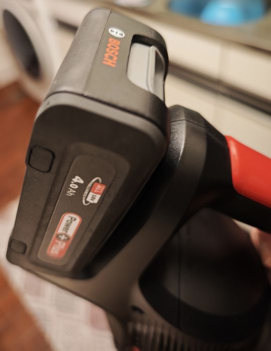 Aspirador Vertical Bosh Unlimited 10 Pro Animal