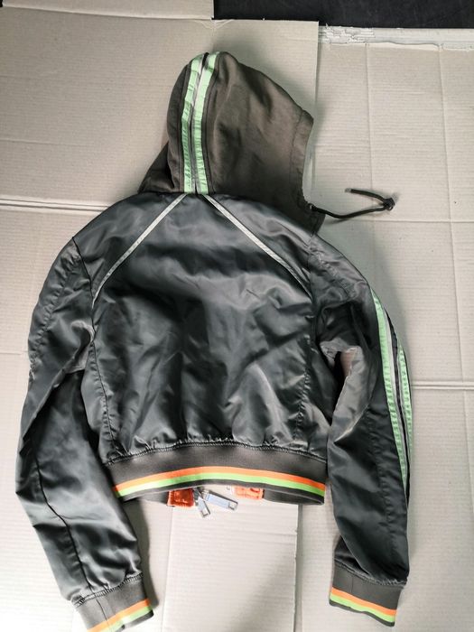 Укороченный худи зипка ветровка