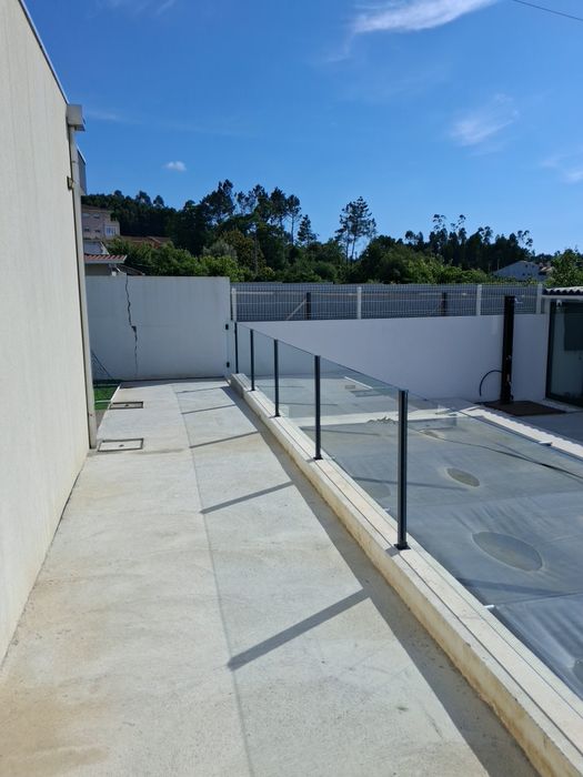 Prestação de serviços em vidros