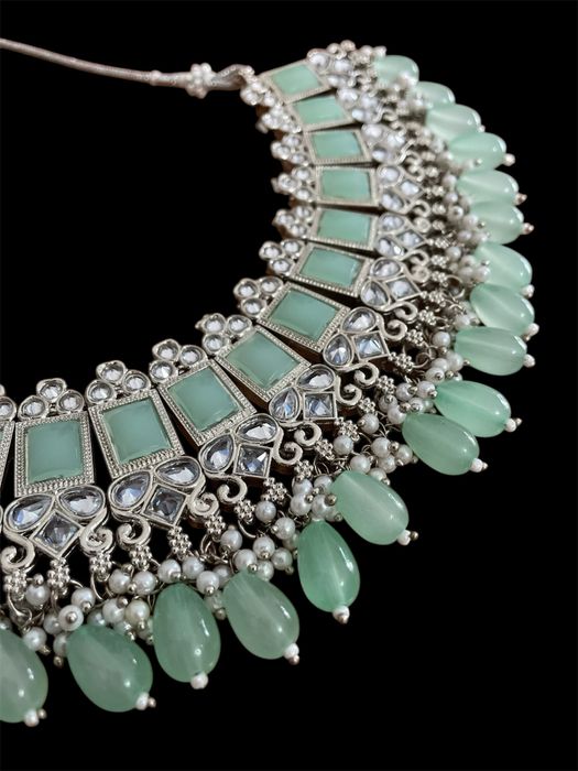 Conjunto de joias elegante