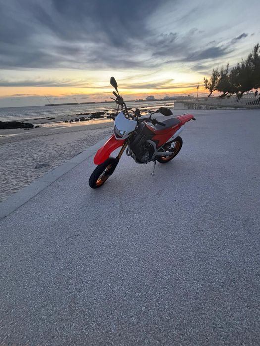 Crf 250 L  ano 2017 matriculada