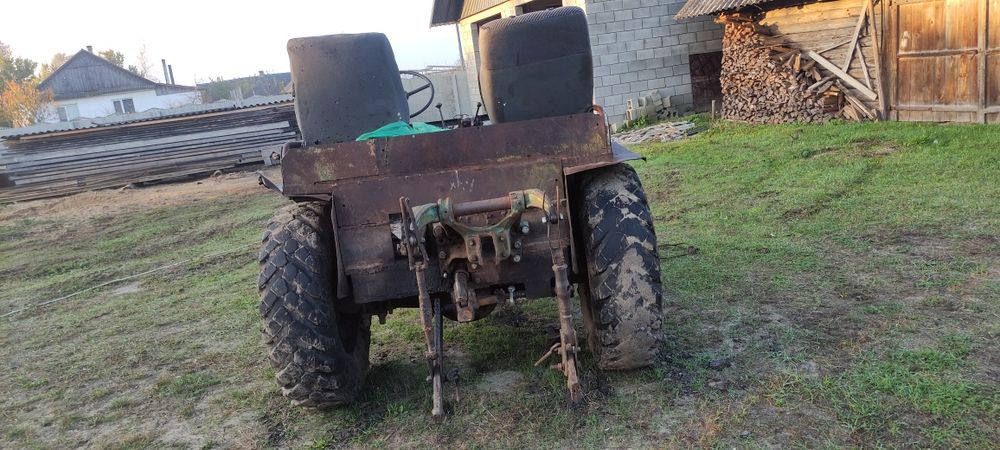 Трактор  цілком або по запчастинах