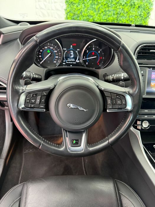 Jaguar XE 2.0 D R-Sport Aut.