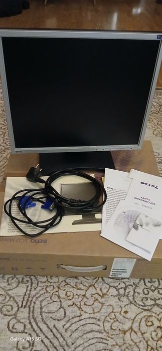 Monitor BenQ FP73G