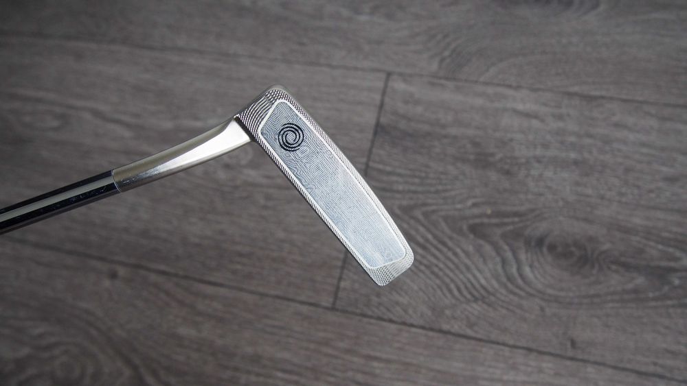 Kij do golfa Limitowany Putter Odyssey White Damascus iX #9 | Premium 34 ''