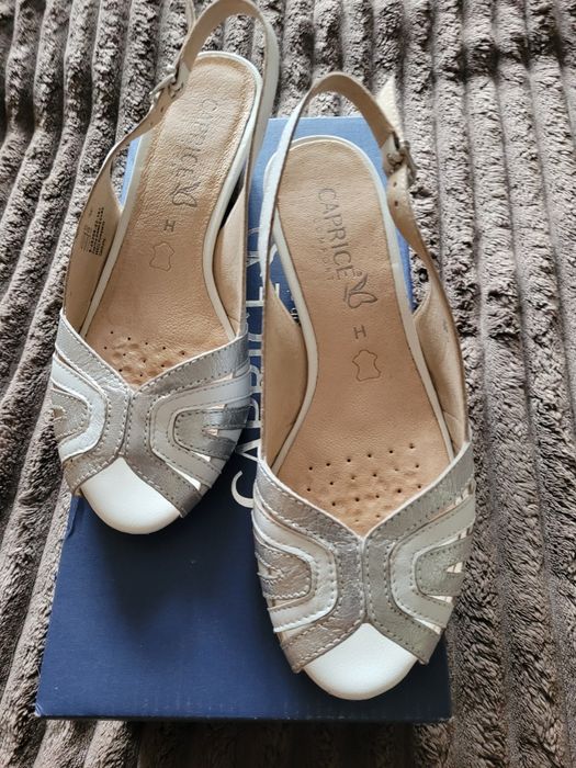 Sandały CAPRICE 36