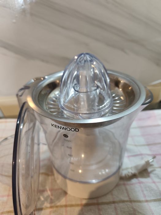 Máquina de fazer sumos Kenood, para 1 L