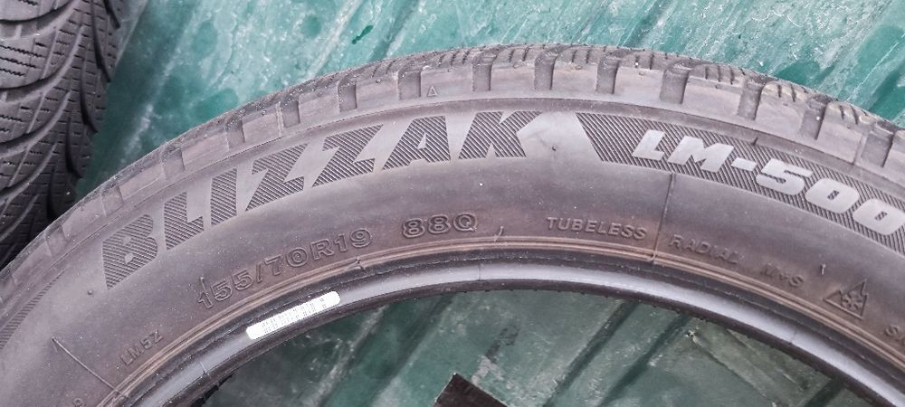 Pneus Bridgestone Blizzak LM500 155/70/19