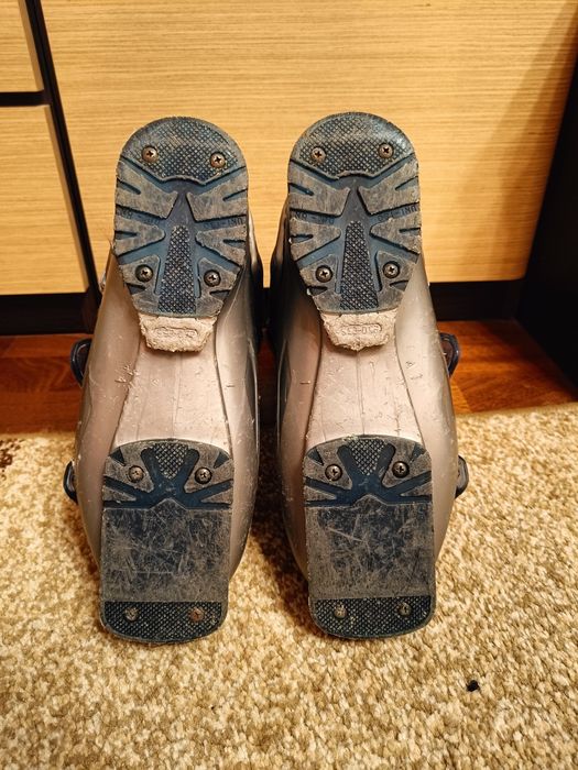 Buty narciarskie 38 (25/25.5 cm)