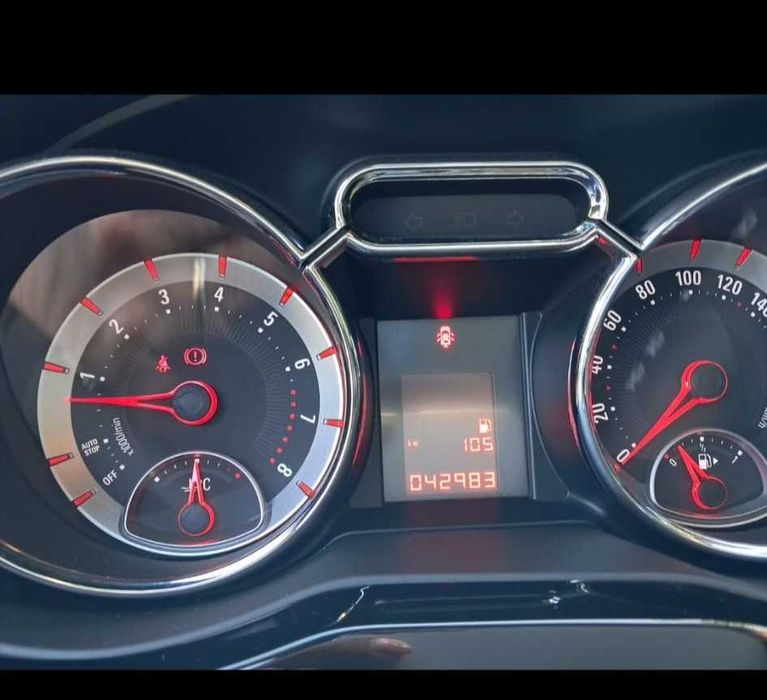 43000 km Opel Adam 1.2 glam - nacional, 2017