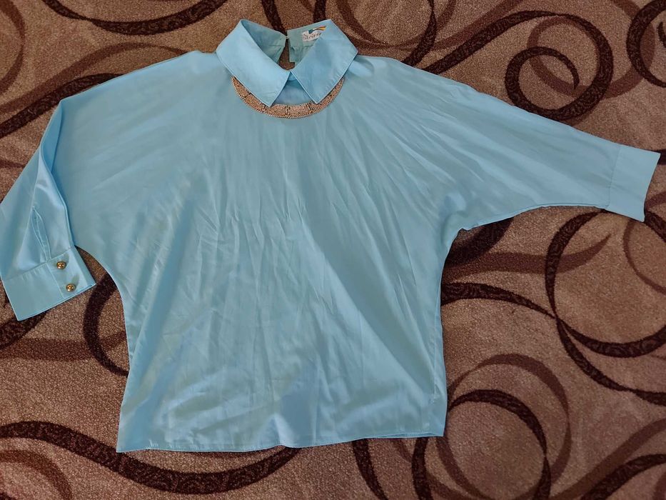 Продам свої блузи у відмінному стані 44 розмір