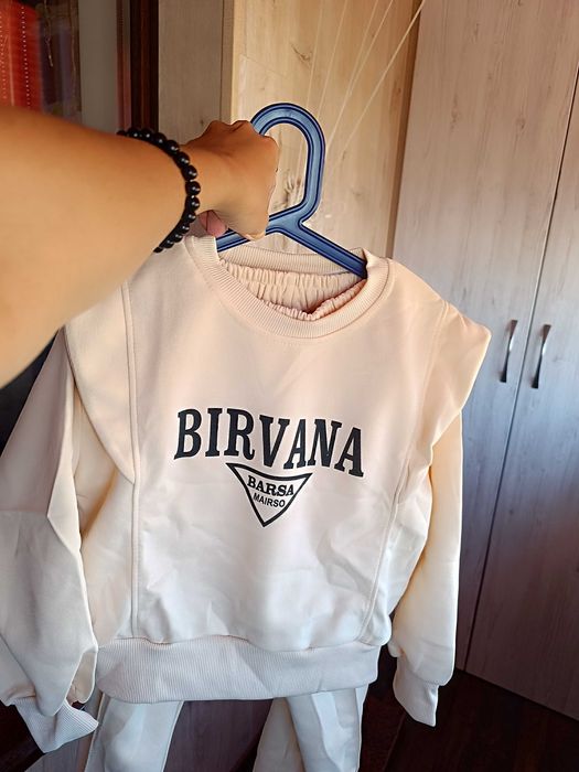 Одяг  на дівчину 9 років у школу