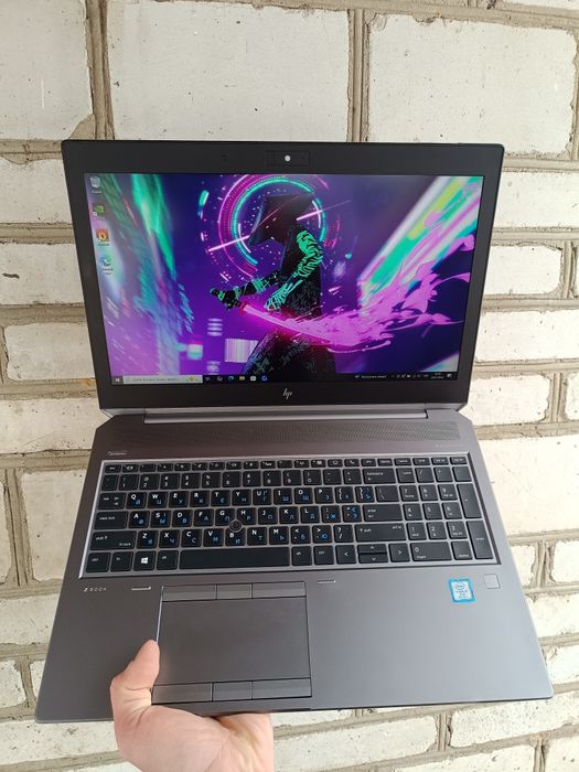 6 ядер Ігровий ноутбук HP Zbook 15 (i7 8850H/16/512/Р1000)
