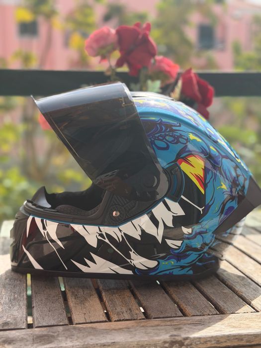Vendo capacete com intercomunicador
