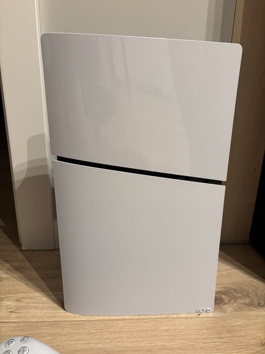 PlayStation 5 (PS5)