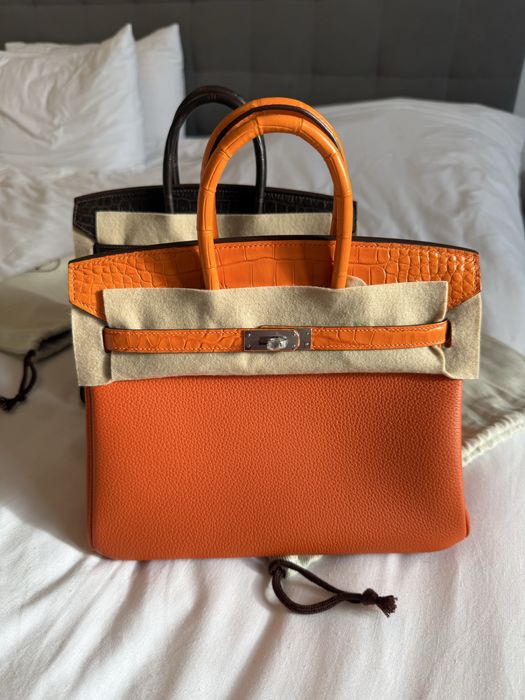 Hermes Birkin Touch 25 Alligator Orange H в наличии