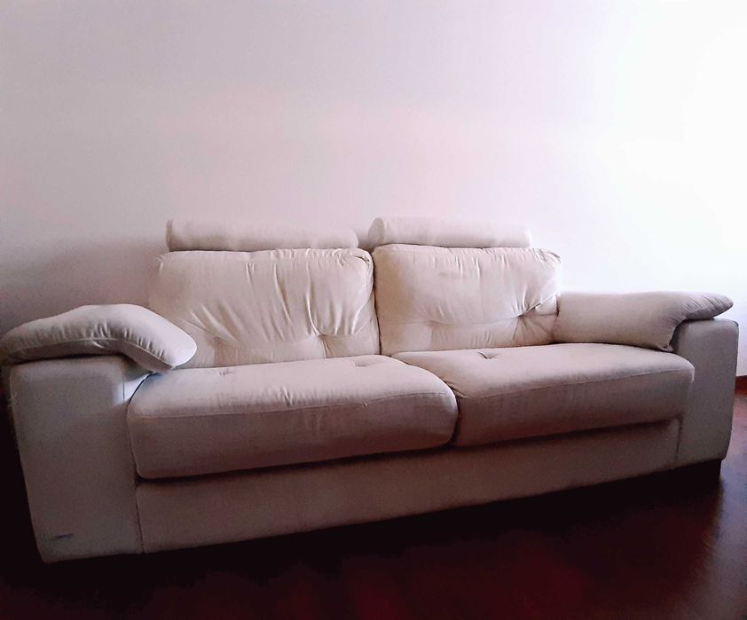 Sofá grande 3 lugares