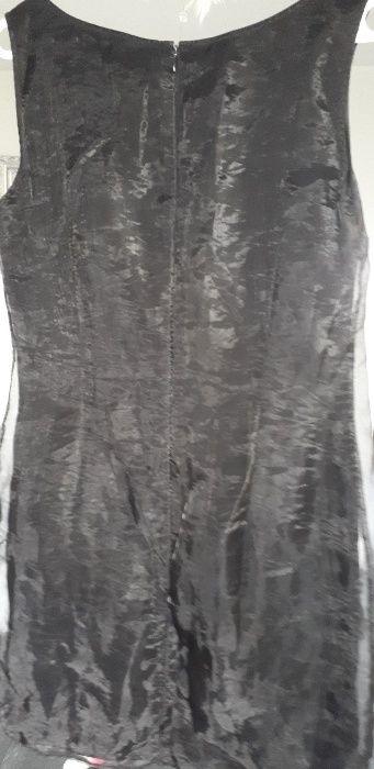 Czarna sukienka tiul 38