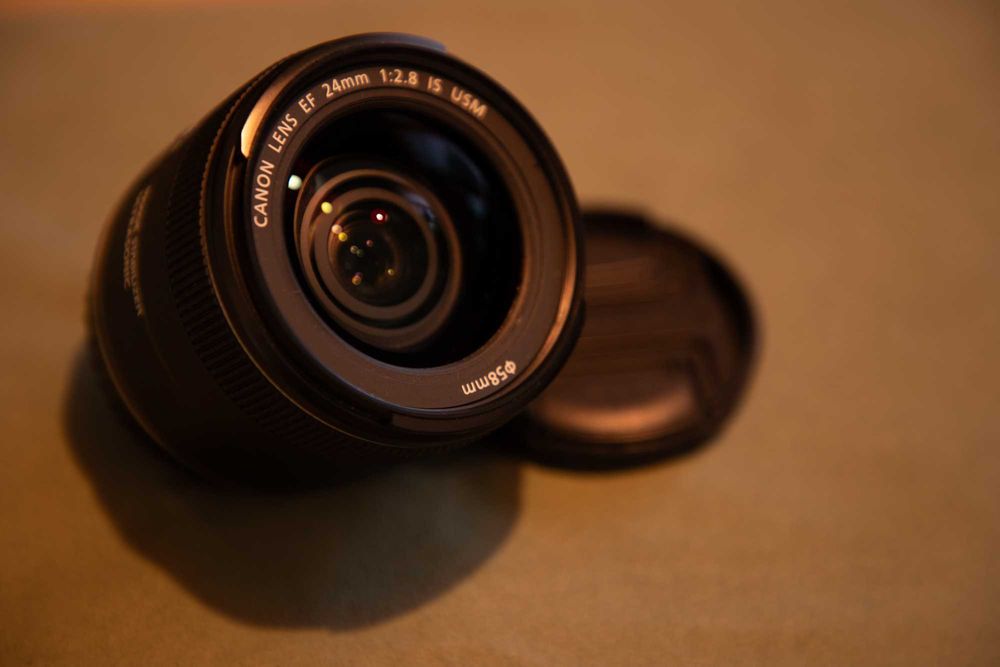 Canon EF 24mm  f2.8 IS USM