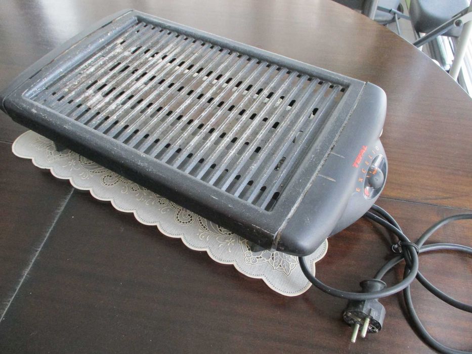 Grelhador elétrico Tefal Excelio 1350W, com regulação de temperatura, grelha anti-aderente, sem fumos