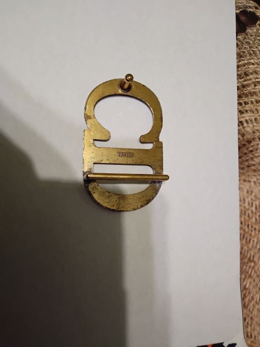 Брендова пряжка CD золотиста