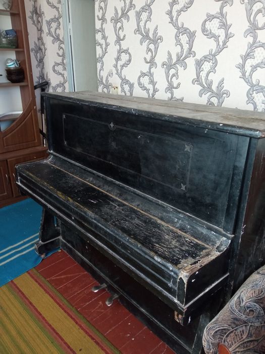 Віддам піаніно, самовивіз