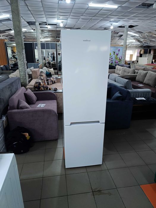 Двокамерний холодильник VestFrost CW286W