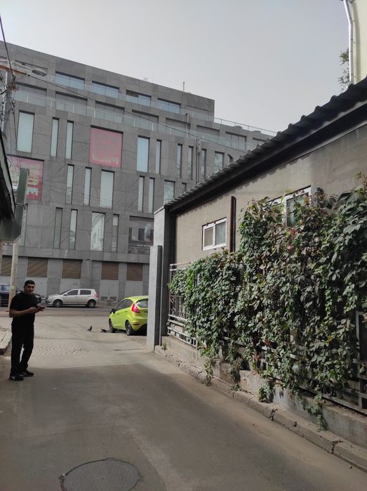 Продам помещение 87 м2 центр за Пассажем 1 эт неж.ф. под ремонт