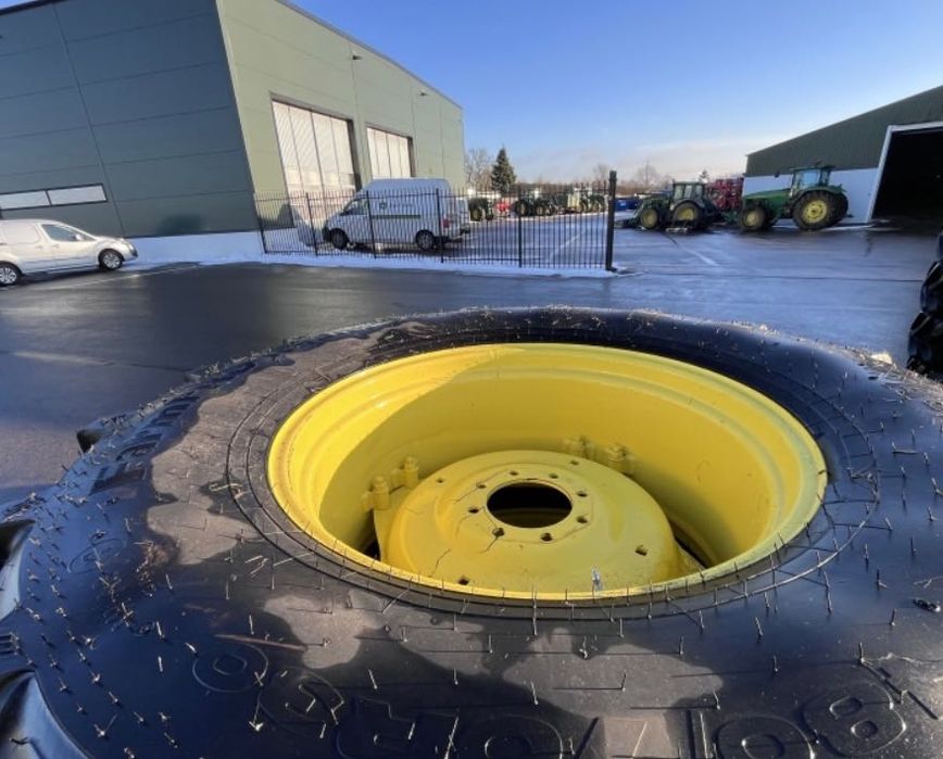 Koła komplet John Deere 4 sz  Alliance TYŁ 480/70R30 PRZÓD 320/70R24