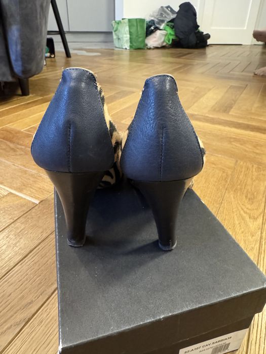 Włoskie buty skóra rozm. 39