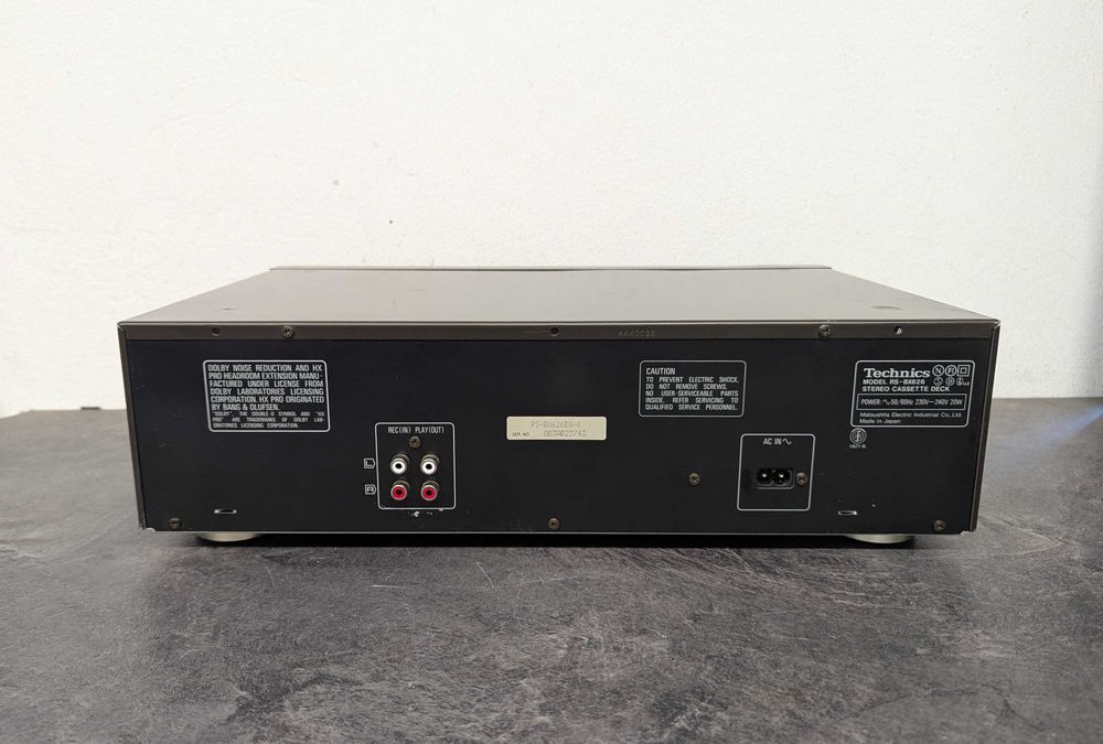 Касетна дека Technics RS-BX626. Direct Drive. Quartz.