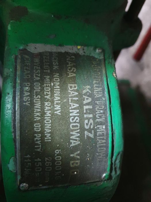 Prasa balansowa 6 ton ze stołem