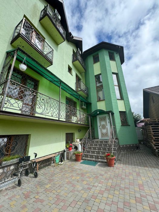 Оренда вишуканих апартаментів в стороні Щасливого