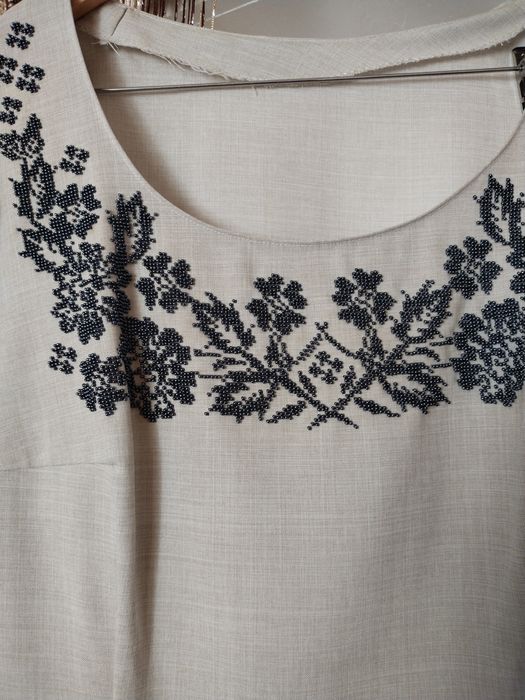 Плаття вишите бісером