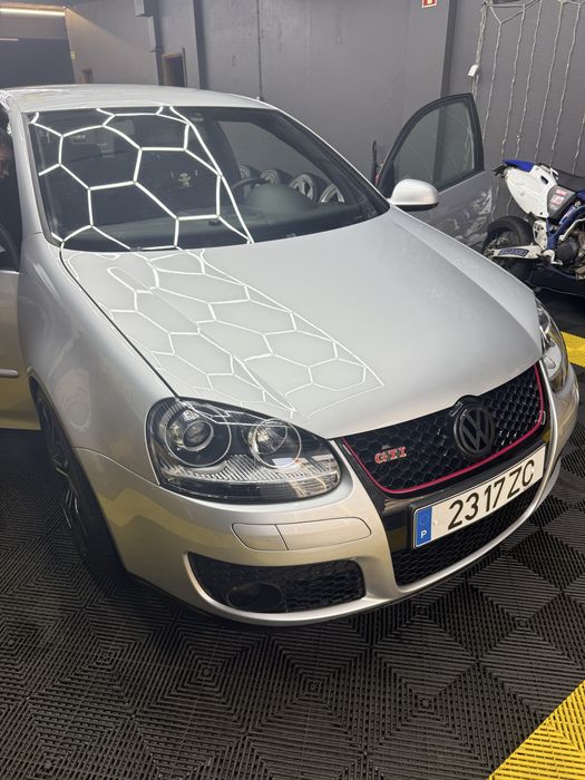 Golf V (kit full GTi) como novo