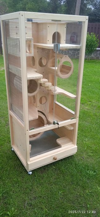 Клітка -вітрина для шиншил,дегу.