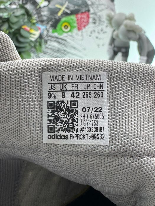 Кросівки Adidas Hoops 42 розмір Е8878