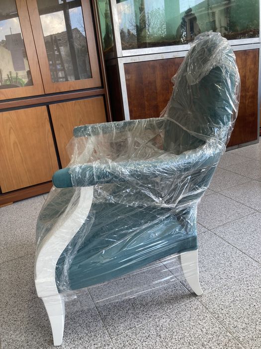 Cadeirão Azul E branco