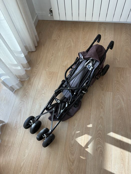 Carrinho de Passeio Bengala ZY Safe (Como Novo / Muito Compacto)