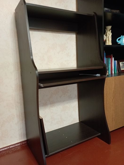 Письменный стол состояние новый