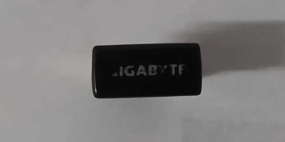 Gigabyte приёмник ресивер Wireless адаптер