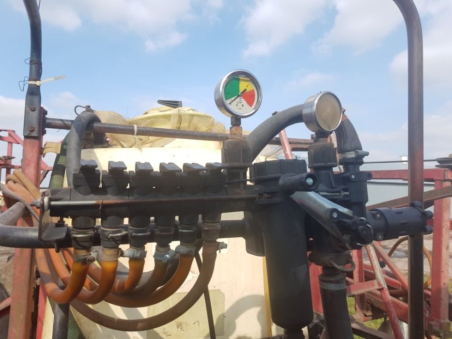 Opryskiwacz pilmet 2000l 18m