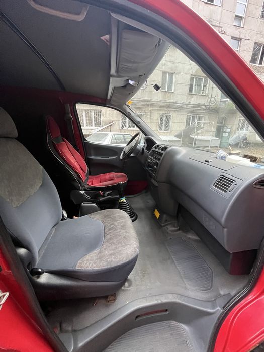 Toyota Hiace 2003
